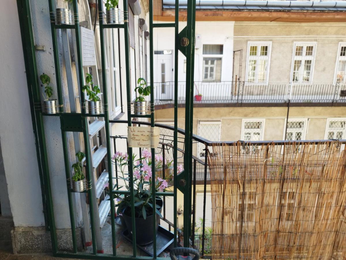 My Little Paradise Budapest Exterior foto